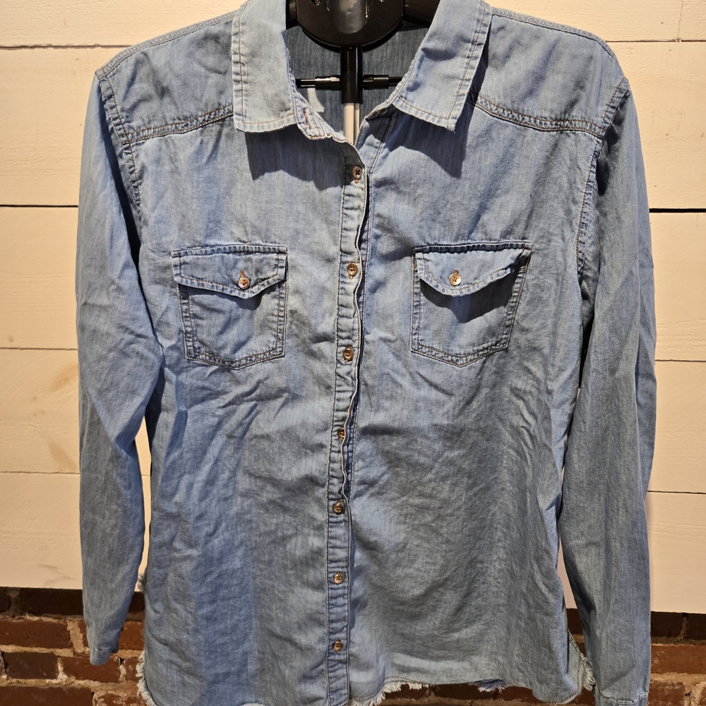 Taxi Women’s Chambray Denim Button-Up Shirt – Size 2XL – 100% Cotton